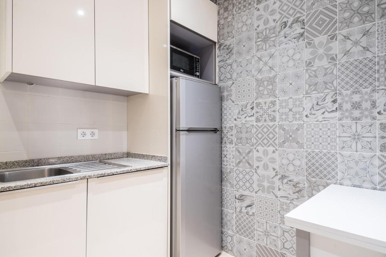 Spacious 3 Bed Apt In The Heart Of Sant Antoni برشلونة المظهر الخارجي الصورة