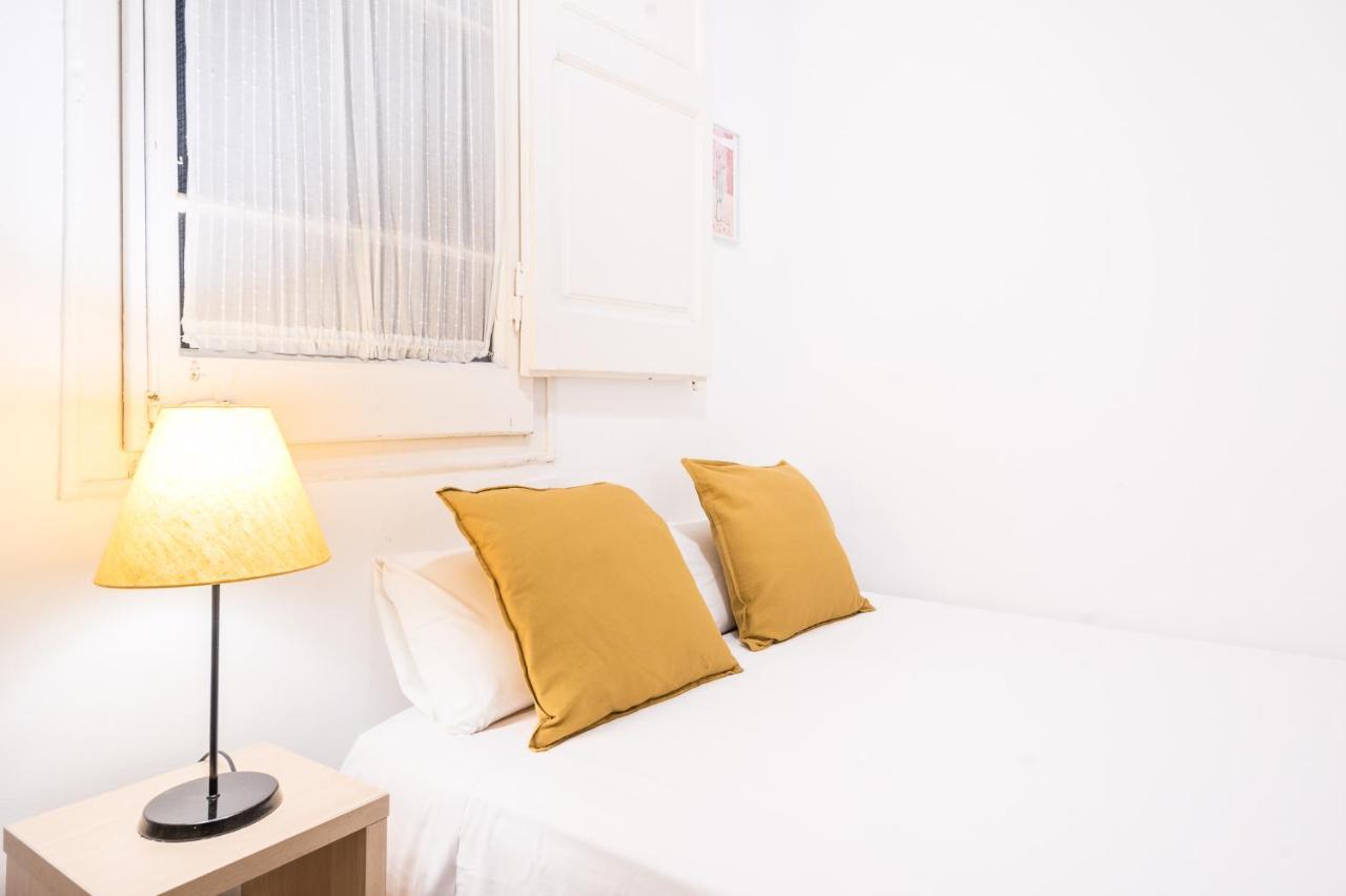 Spacious 3 Bed Apt In The Heart Of Sant Antoni برشلونة المظهر الخارجي الصورة